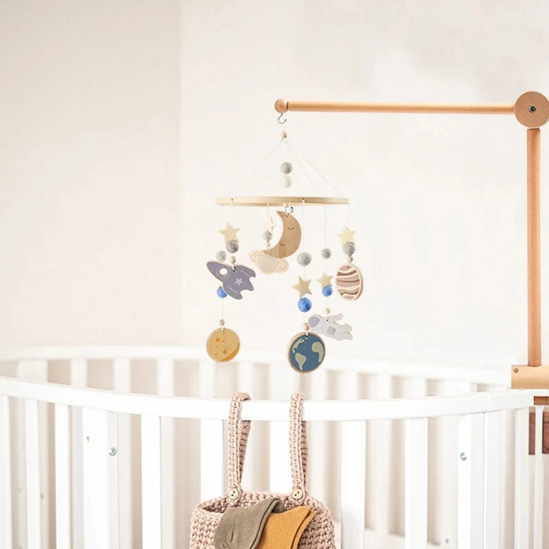 Baby Crib Mobile Rattle Toy For 0-12 Months Cartoon Felt Forest Animal Bed Bell Hanging Wooden Bracket Mobile Newbaby Rattle Toy