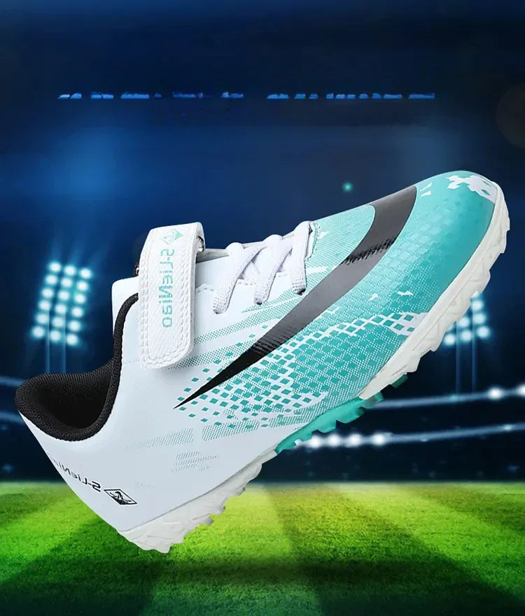 Fashionable Football Shoes For Primary And Secondary School Children