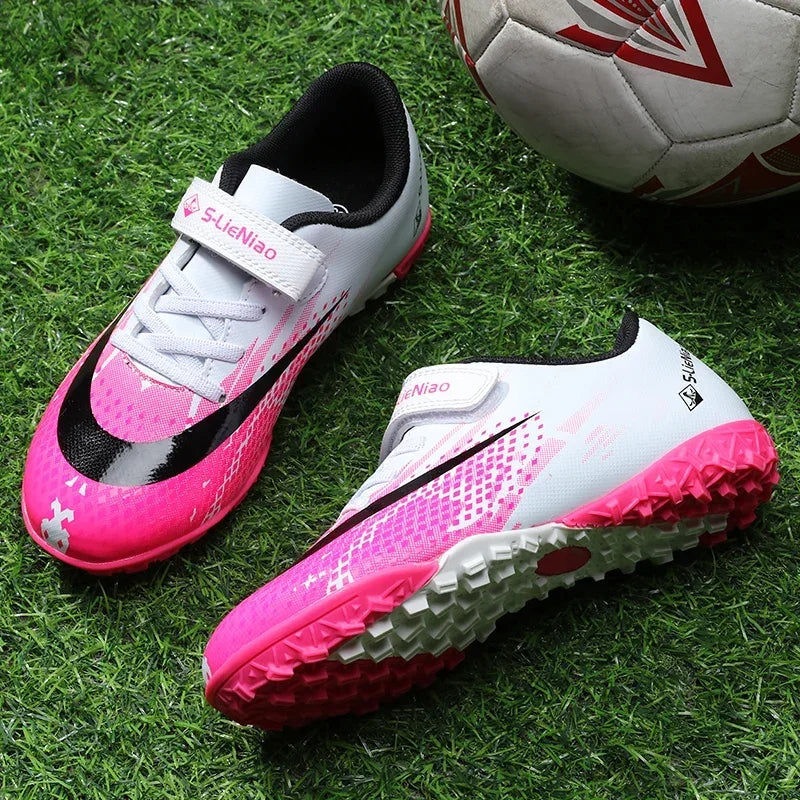 Fashionable Football Dhoes For Primary And Secondary School Children